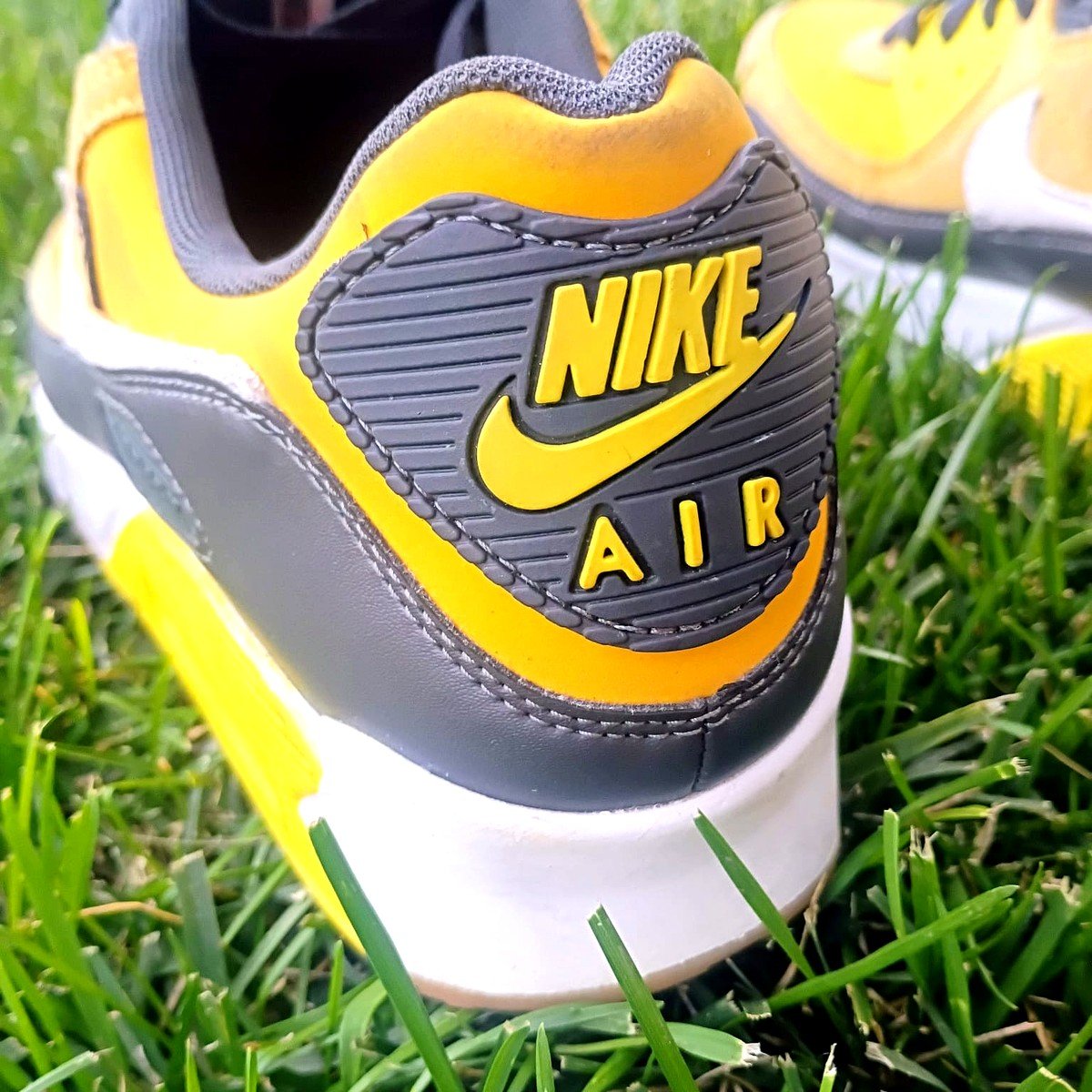 Nike Air Max 90 SE "Go The Extra Smile" – Pollen Yellow – Men's Size 11.5 - Image 5