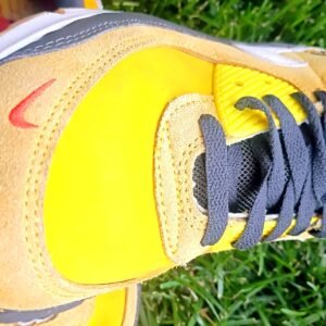 Nike Air Max 90 SE "Go The Extra Smile" – Pollen Yellow – Men's Size 11.5