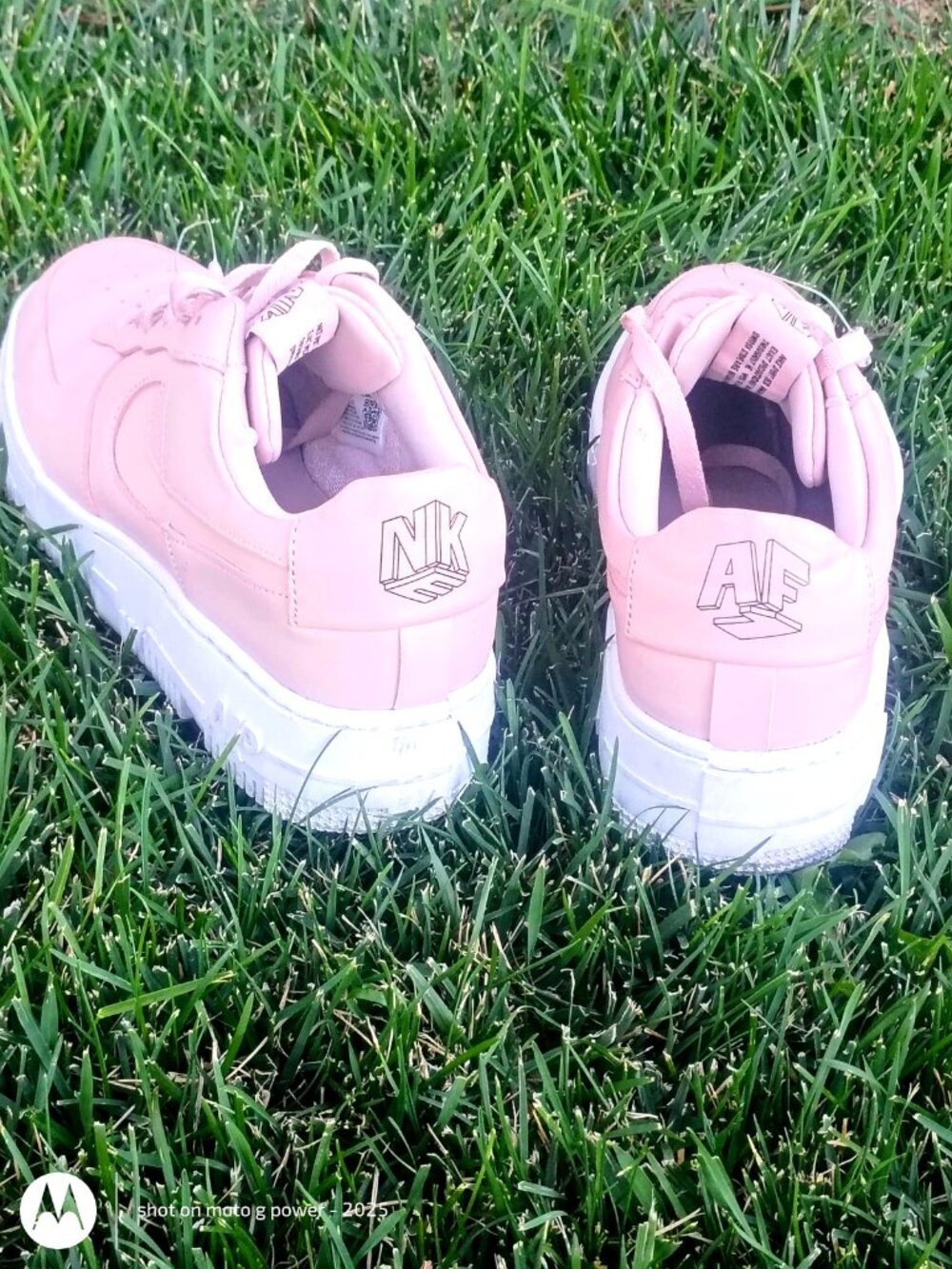 Nike Air Force 1 Pixel Particle Beige 8.5 - Image 3
