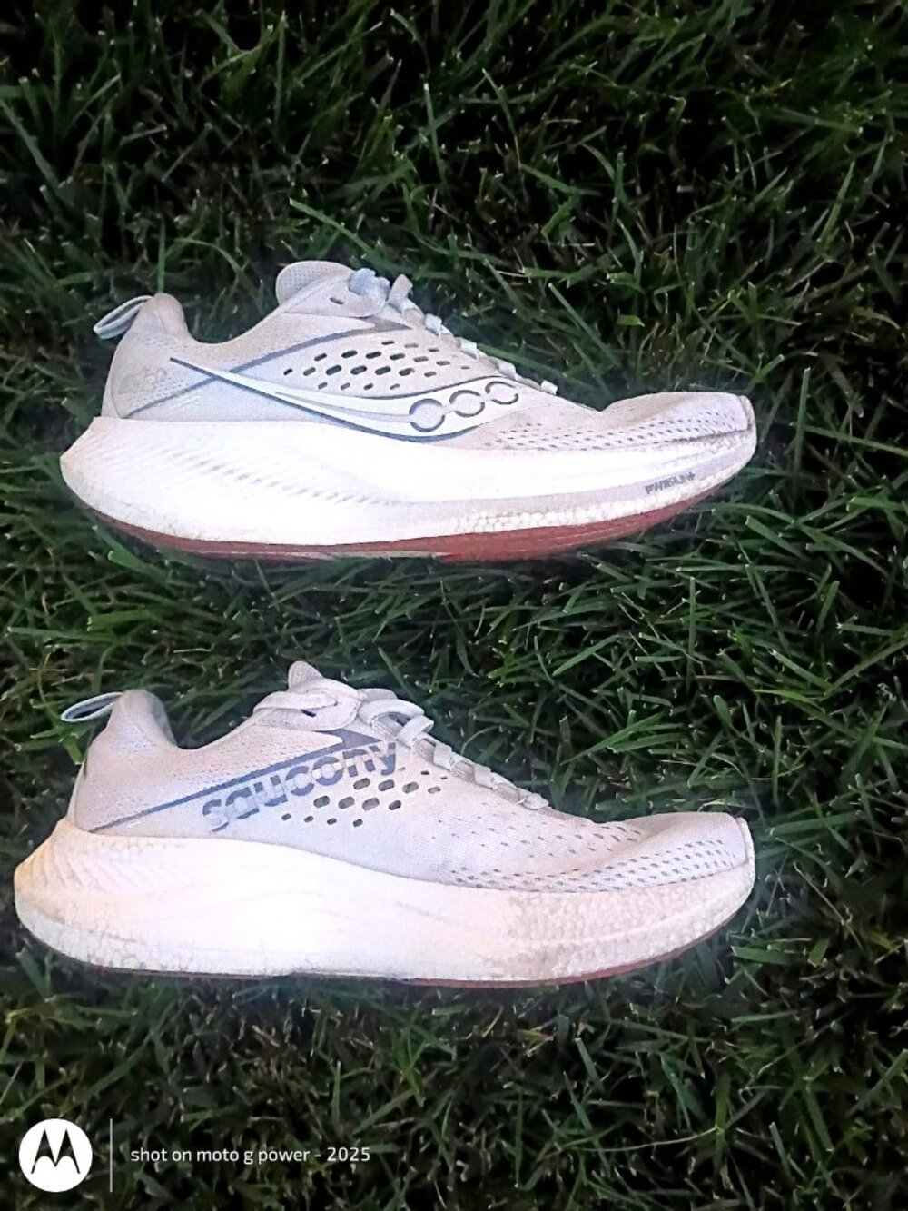 Saucony Running Shoes White Size 8.5 - Image 5